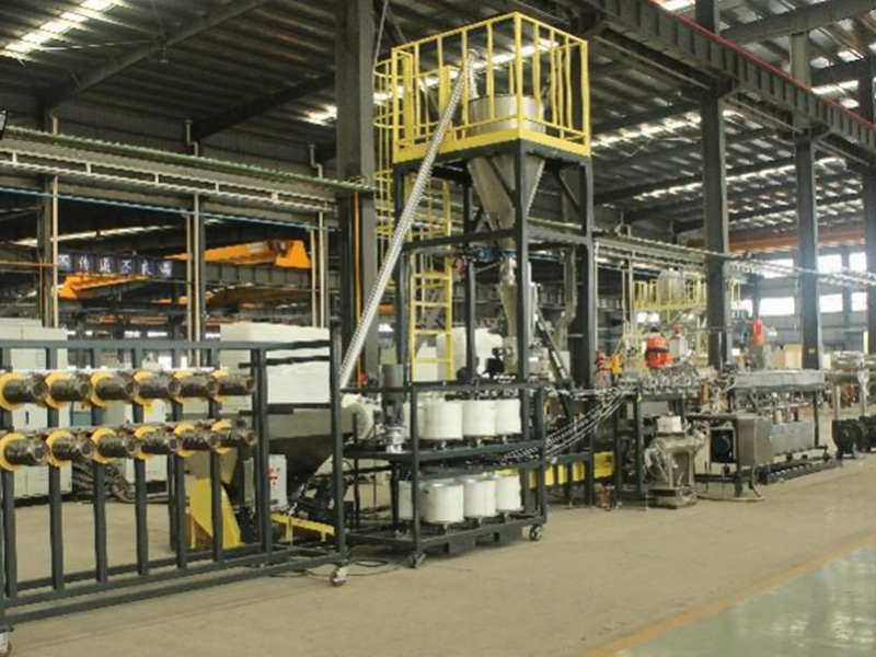 Long-fiber-reinforced-thermoplastic-composite-granulation-production-line-(LFT-G)1
